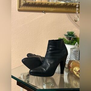 Prada Vero Cuoio Black Ankle Boots Size 37.5